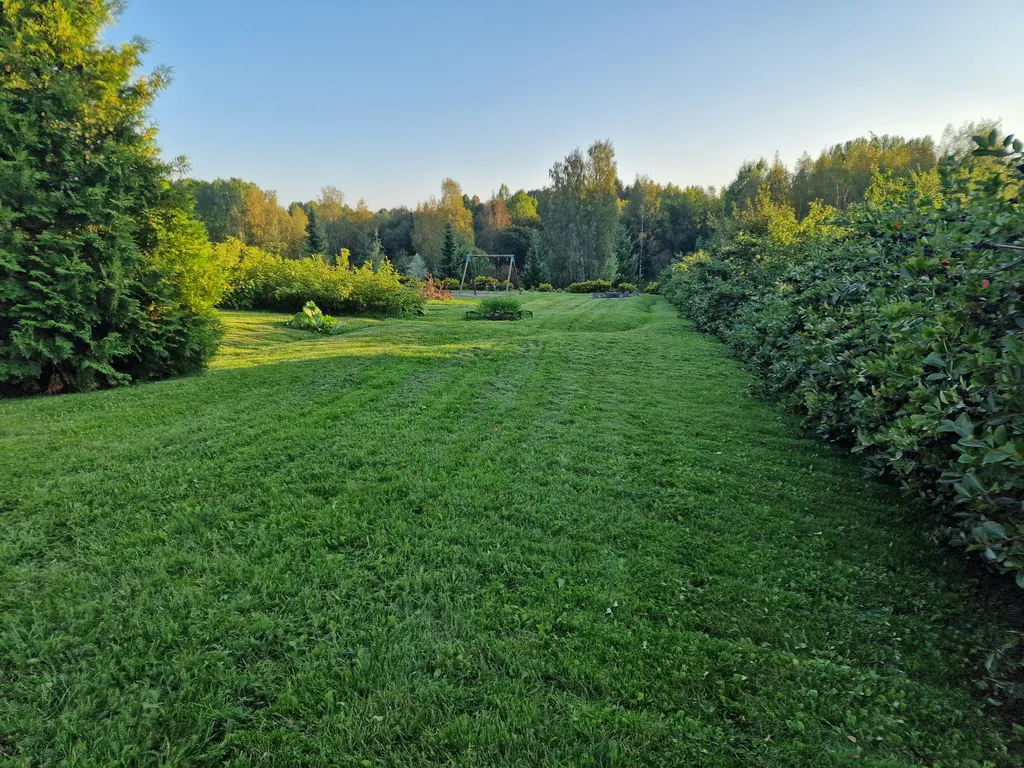 Nurmikon leikkuu Kanta-Häme